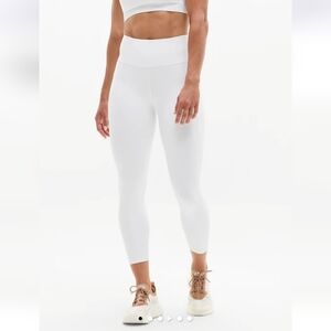 Athleta NWT Interval Stash High Rise 7/8 Legging Size L